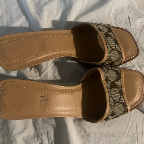 Coach brown sandals size 11 - Picture 4 of 4